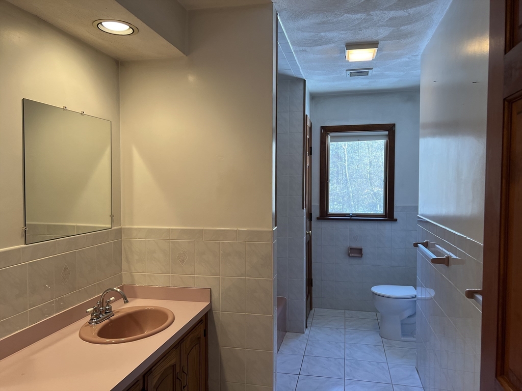 12 Grandview Road Methuen, MA 01844 - Photo 19 of 25 Gallery Image 19
