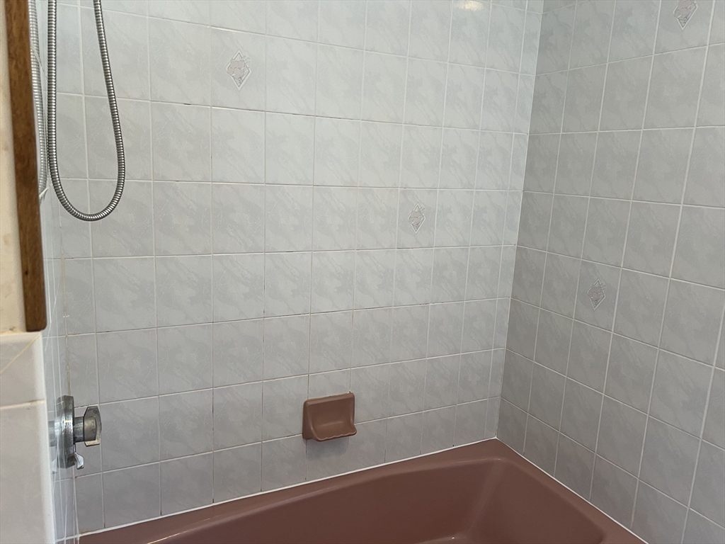 12 Grandview Road Methuen, MA 01844 - Photo 21 of 25 Gallery Image 21