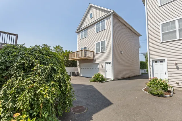 $795,000 | 214 Seaside Avenue, Stamford, CT 06902