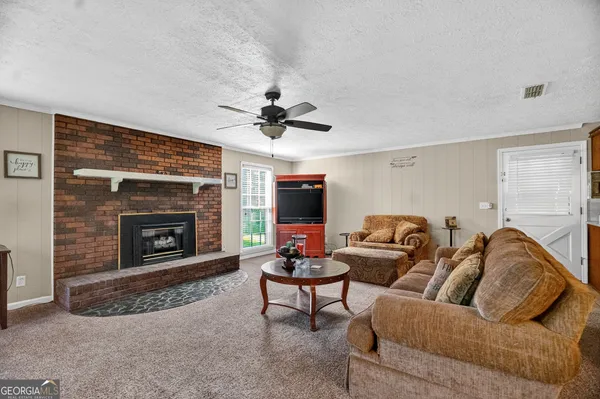 $199,900 | 709 Vernon Ferry Road, LaGrange, GA 30240