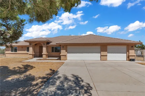 $564,900 | 9379 Middleton Road, Phelan, CA 92371