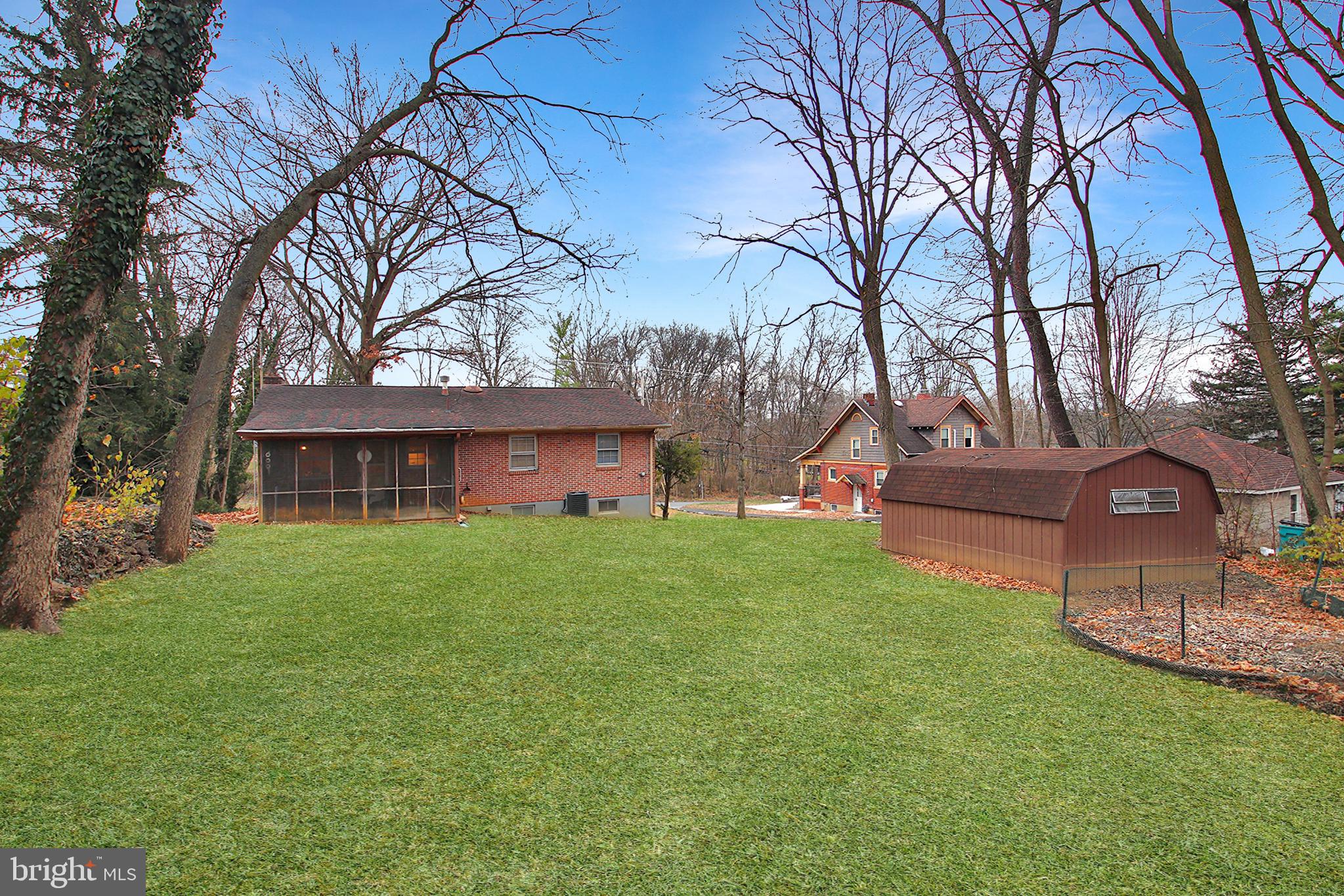 414 Beaver Creek Road Hagerstown, MD 21740 - Photo 33 of 33 front view of a house with a yard