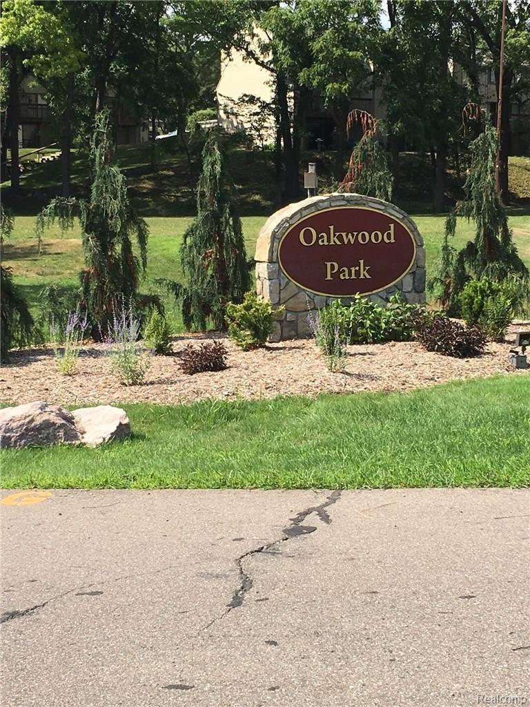 1653 Riverside Drive, Unit 6 Rochester, MI 48309 - Photo 2 of 19 36E52CE6-73FD-41C3-98BD-F2952B71EA94.jpeg