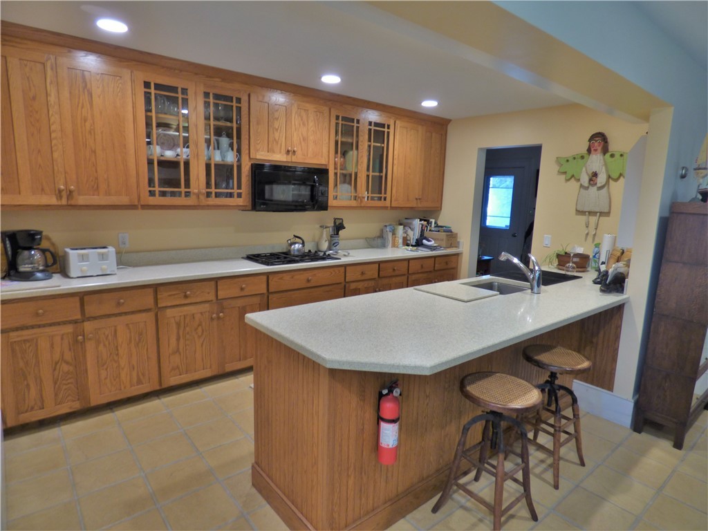 1431 Cooneymus Road Block Island, RI 02807 - Photo 10 of 12