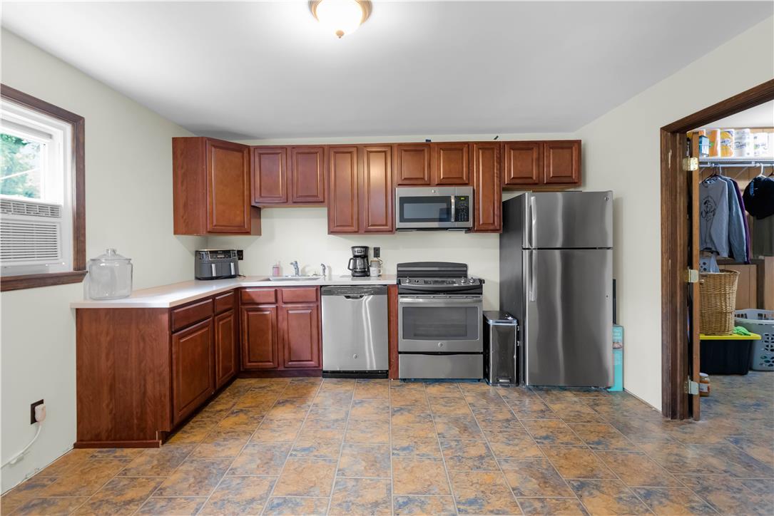 5973 Del Haven Road Bangor, PA 18013 - Photo 24 of 46 Apartment/In Law Suite