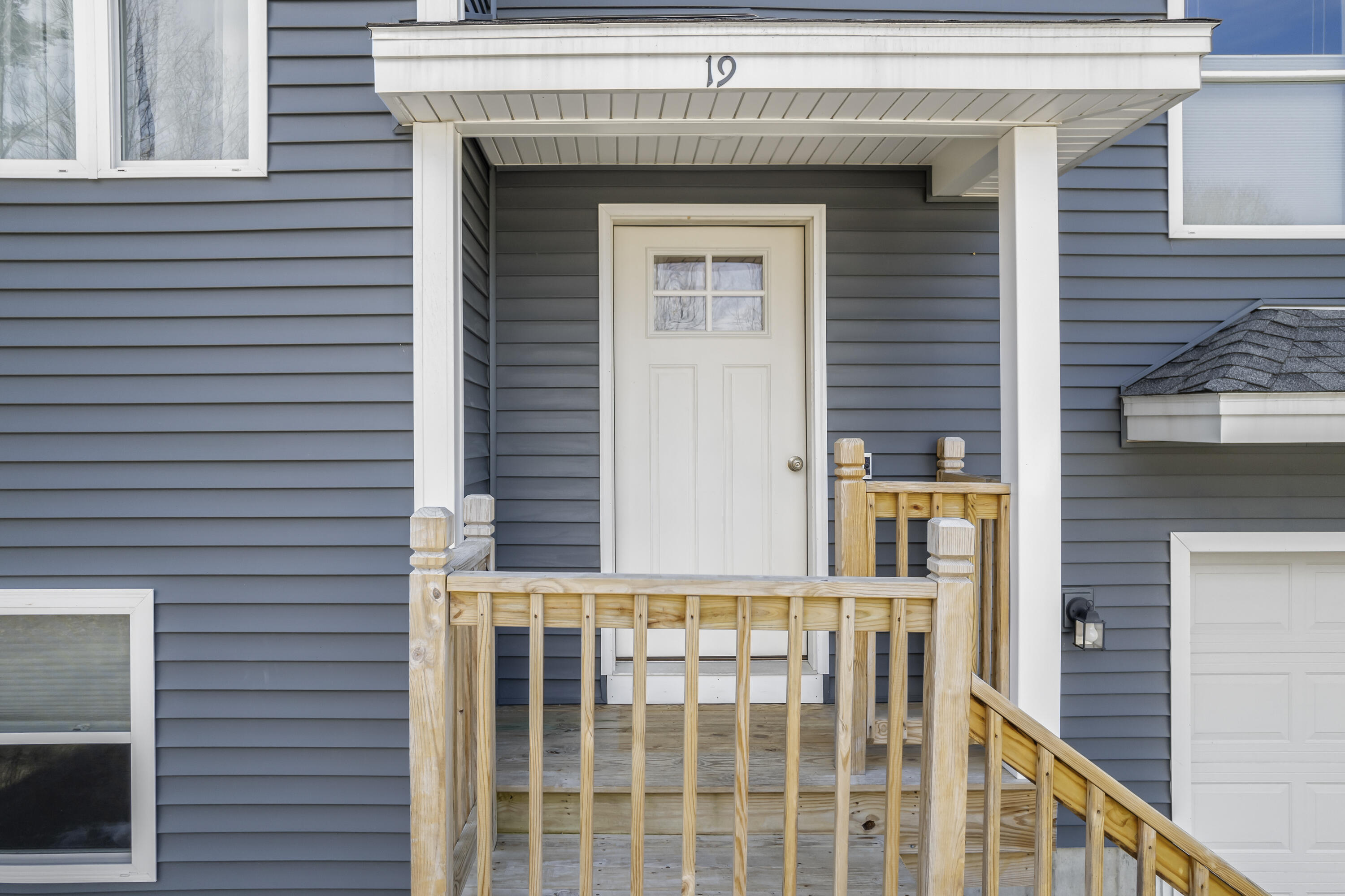 19 Ridgeway Avenue Gorham, ME 04038 - Photo 4 of 57 19 Ridgeway Ave, Gorham ME_104