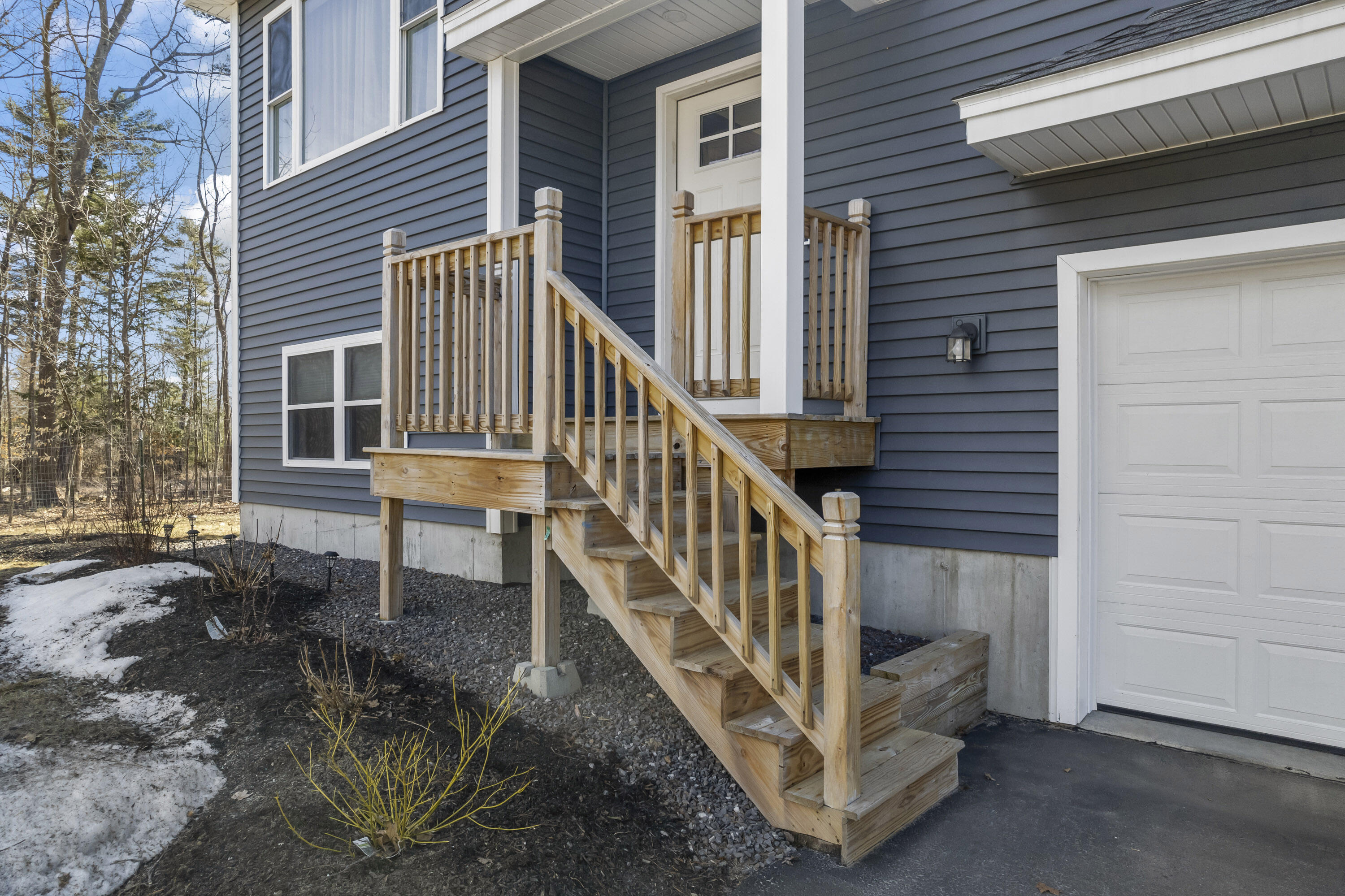 19 Ridgeway Avenue Gorham, ME 04038 - Photo 5 of 57 19 Ridgeway Ave, Gorham ME_105