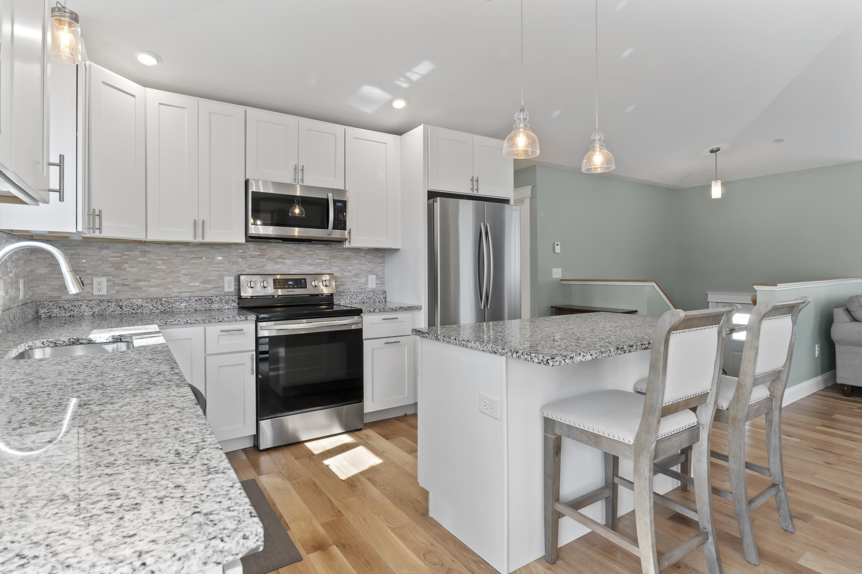 19 Ridgeway Avenue Gorham, ME 04038 - Photo 10 of 57 19 Ridgeway Ave, Gorham ME_109