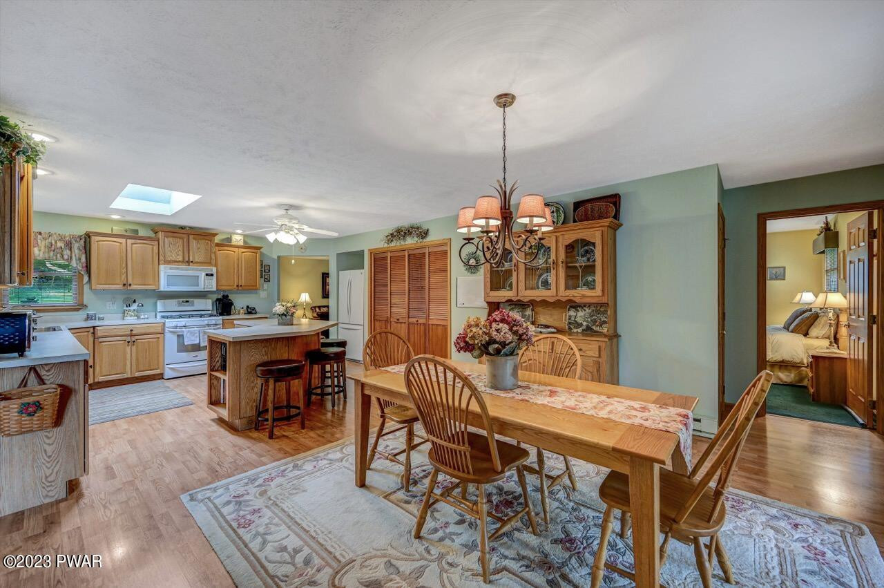 194 North Smith Road Waymart, PA 18472 - Photo 12 of 88 Dining Room