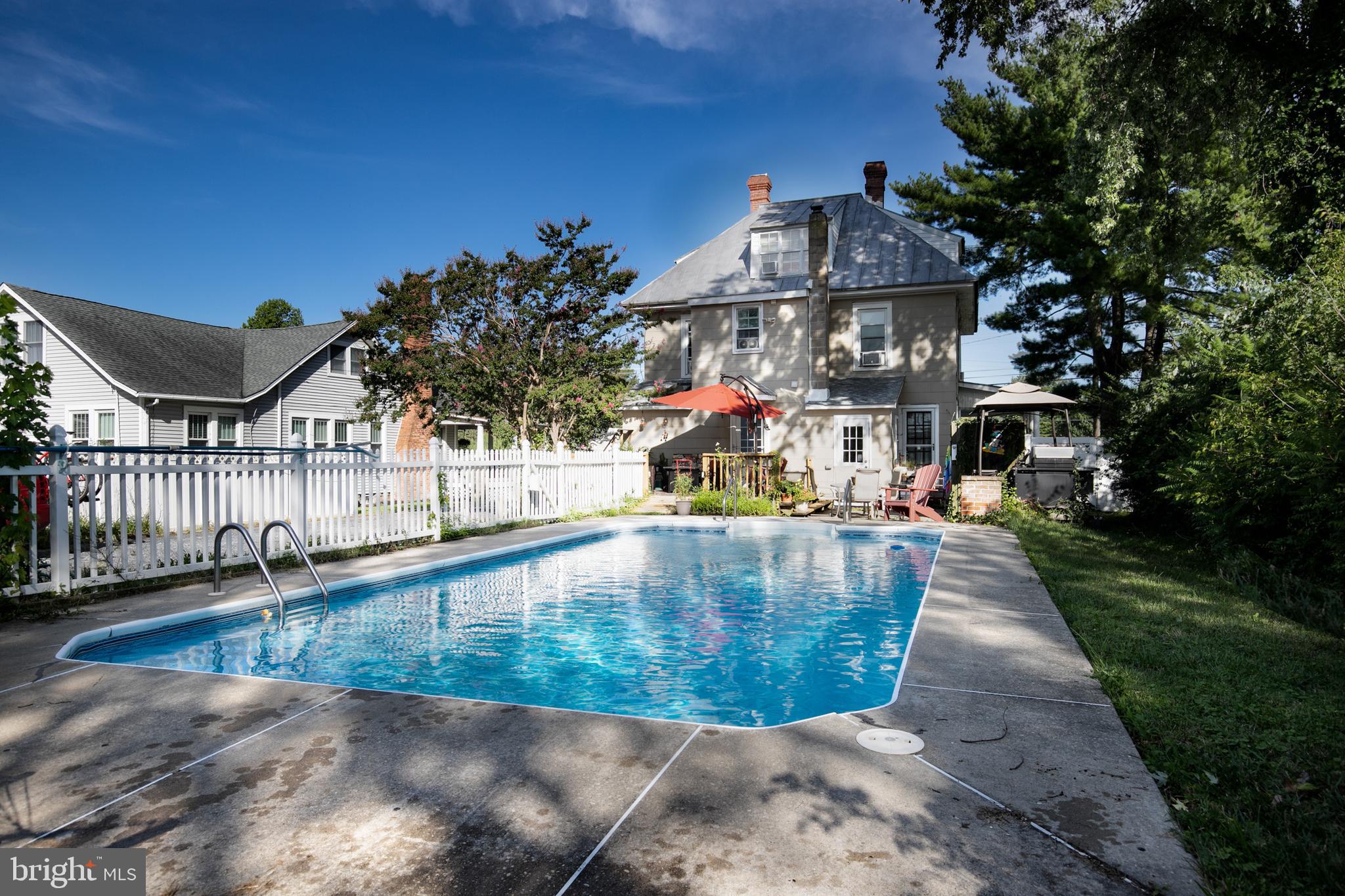 100 Old Love Point Road Stevensville, MD 21666 - Photo 29 of 40 In Ground Pool