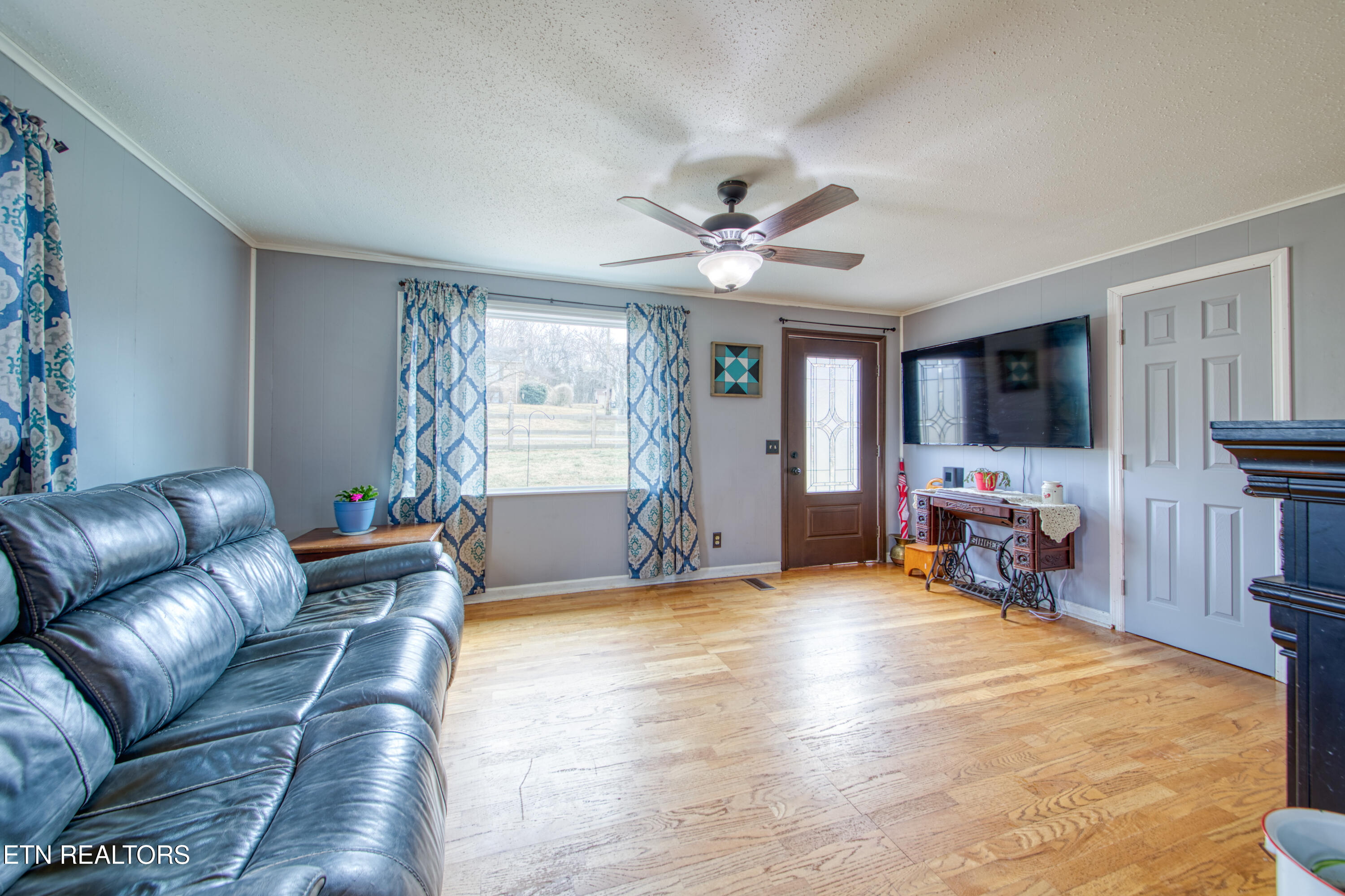 4818 Wheeler Road Louisville, TN 37777 - Photo 4 of 31 0H3A0481_52