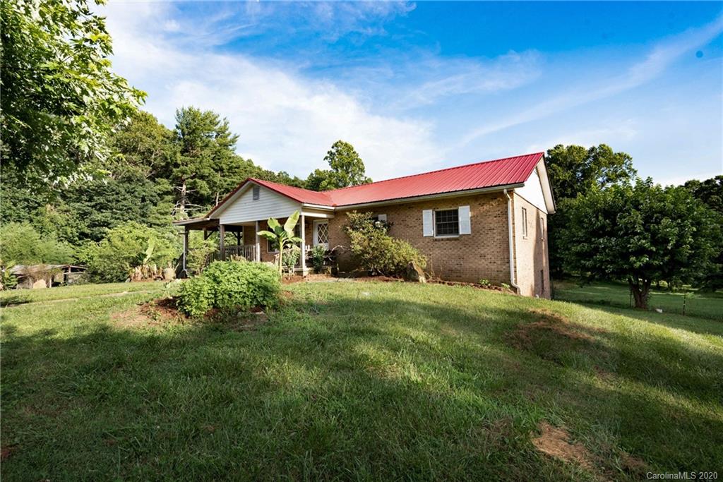 3717 Jamestown Road Morganton, NC 28655 - Photo 4 of 33 Gallery Image 4