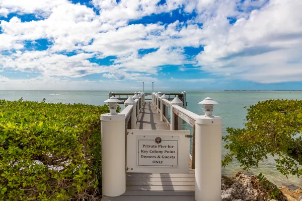 $1,115,000 | 1133 West Ocean Drive, Unit 16, Key Colony Beach, FL 33051