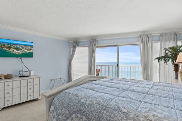 $1,115,000 | 1133 West Ocean Drive, Unit 16, Key Colony Beach, FL 33051