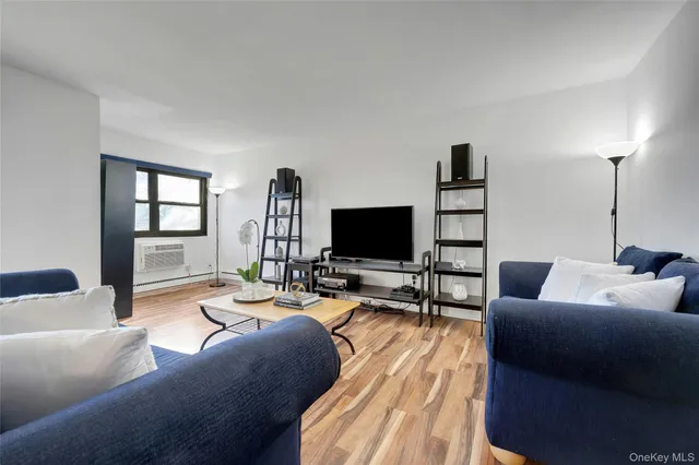 $224,900 | 55 Fieldstone Drive, Unit 37, Hartsdale, NY 10530