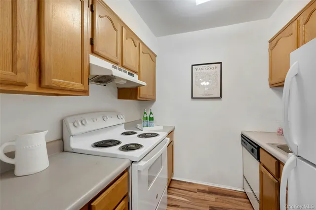 $224,900 | 55 Fieldstone Drive, Unit 37, Hartsdale, NY 10530