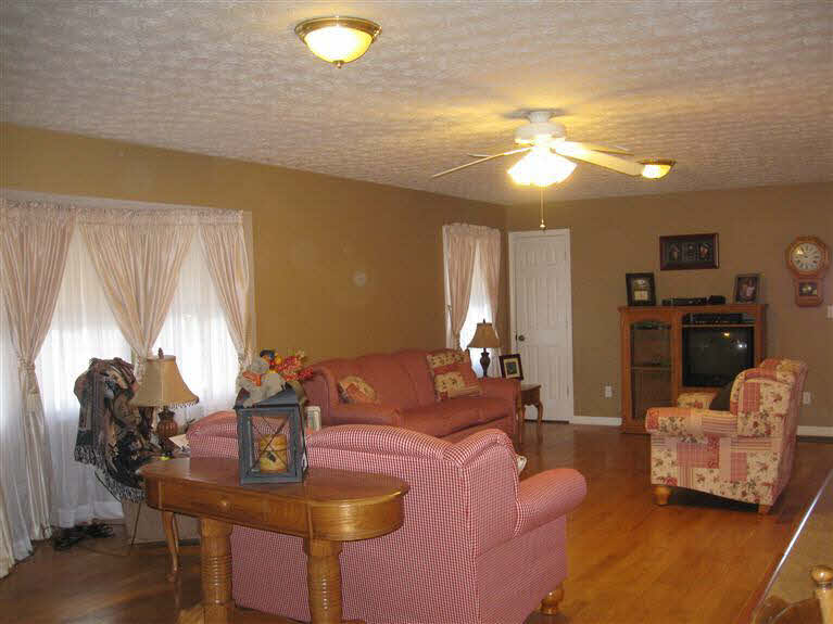 4870 Raymond Road Northeast Corydon, IN 47112 - Photo 12 of 18