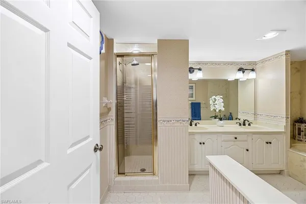 $899,000 | 220 South Collier Boulevard, Unit 1003, Marco Island, FL 34145
