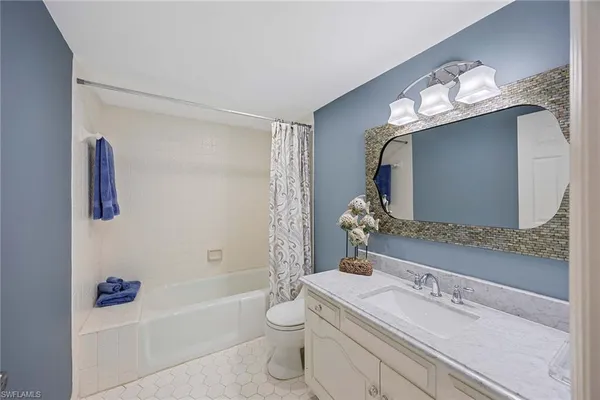 $899,000 | 220 South Collier Boulevard, Unit 1003, Marco Island, FL 34145