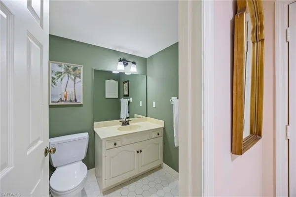 $899,000 | 220 South Collier Boulevard, Unit 1003, Marco Island, FL 34145