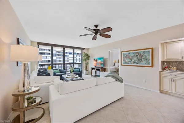 $899,000 | 220 South Collier Boulevard, Unit 1003, Marco Island, FL 34145