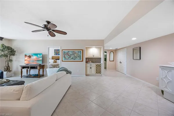 $899,000 | 220 South Collier Boulevard, Unit 1003, Marco Island, FL 34145
