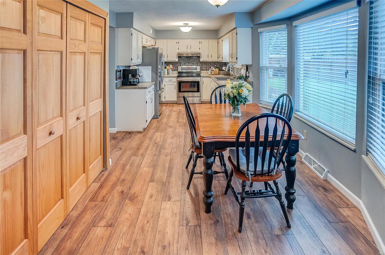 806 Reiss Road O'Fallon, IL 62269 - Photo 17 of 36 Gallery Image 17