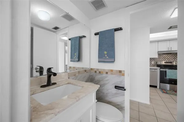 $340,000 | 500 North Osceola Avenue, Unit 810, Clearwater, FL 33755