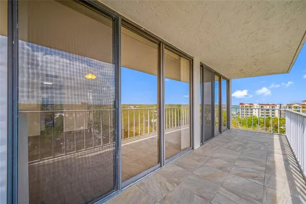 $340,000 | 500 North Osceola Avenue, Unit 810, Clearwater, FL 33755