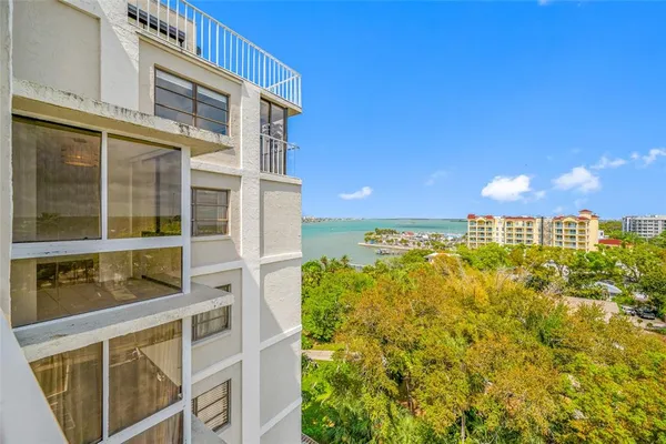 $340,000 | 500 North Osceola Avenue, Unit 810, Clearwater, FL 33755