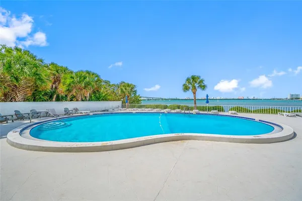 $340,000 | 500 North Osceola Avenue, Unit 810, Clearwater, FL 33755