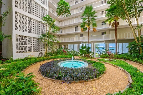 $340,000 | 500 North Osceola Avenue, Unit 810, Clearwater, FL 33755