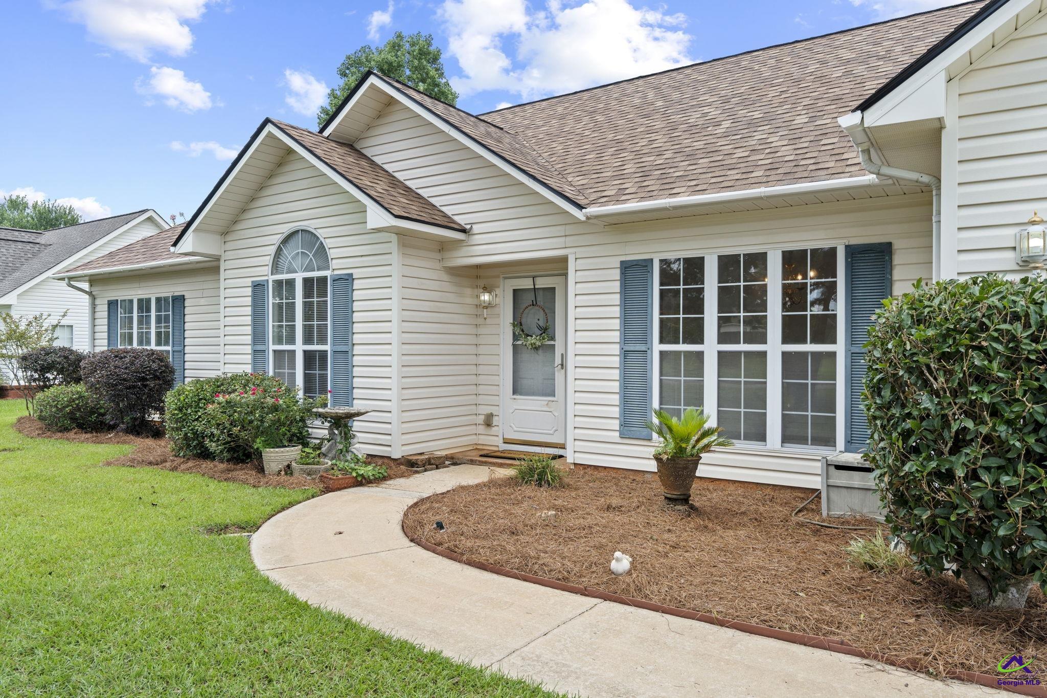 141 Spring Chase Circle Kathleen, GA 31047 - Photo 1 of 39