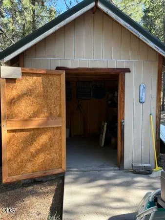 $225,000 | 3 Karen Lane, Crescent Lake, OR 97733