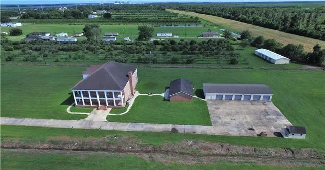 $25,000 | 13864 Highway 23, Belle Chasse, LA 70037