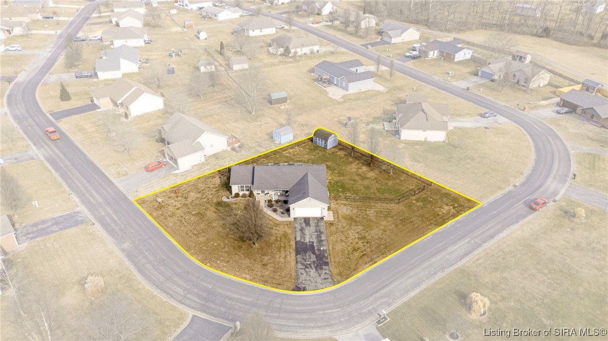 139 Paradise Lane Madison, IN 47250 - Photo 3 of 31