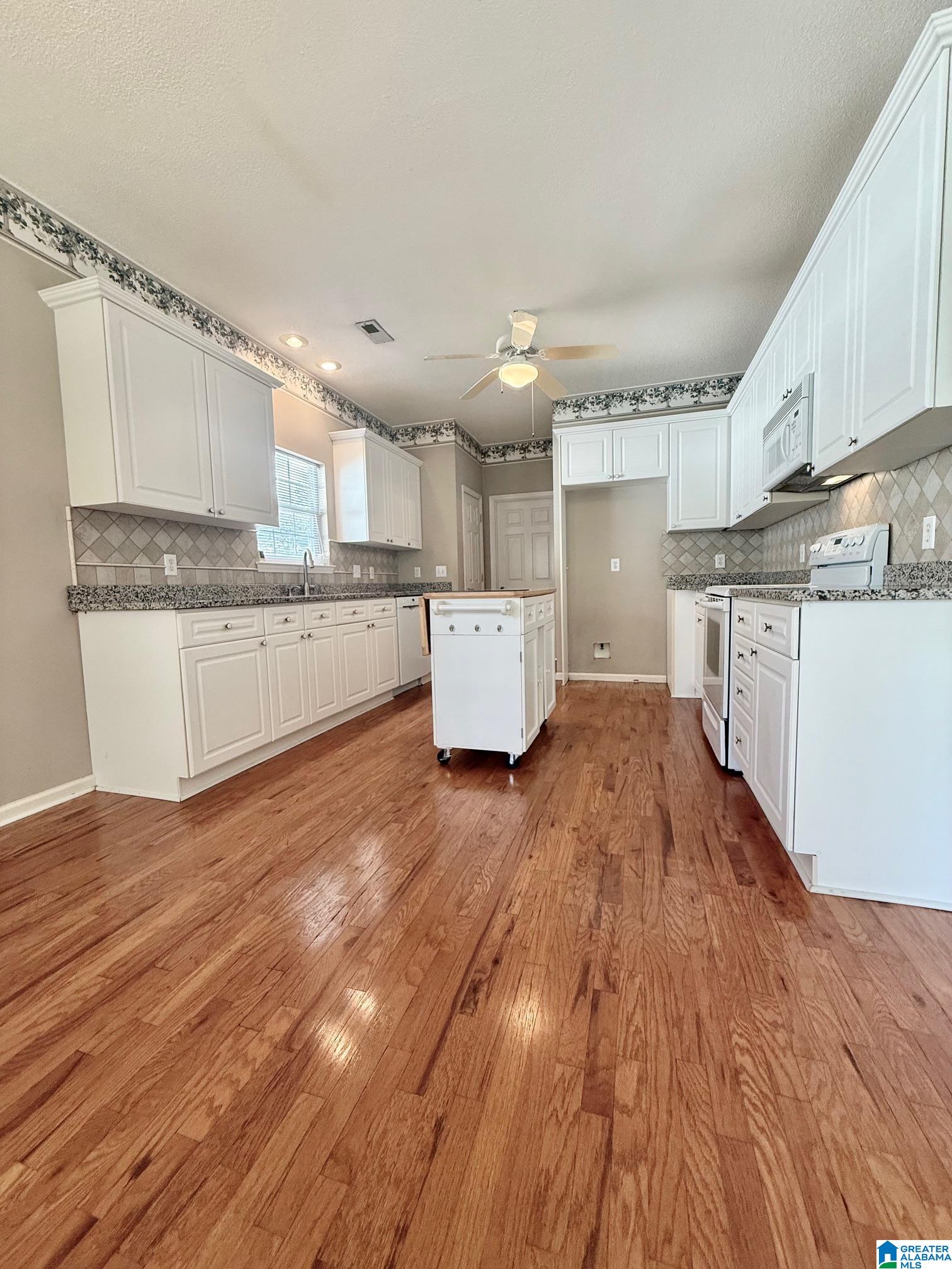 1652 Oliver Road Leeds, AL 35094 - Photo 13 of 28 Gallery Image 13