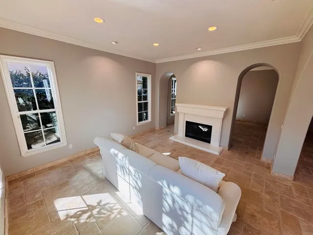 $11,000 | 11596 Parkhurst Square, San Diego, CA 92130