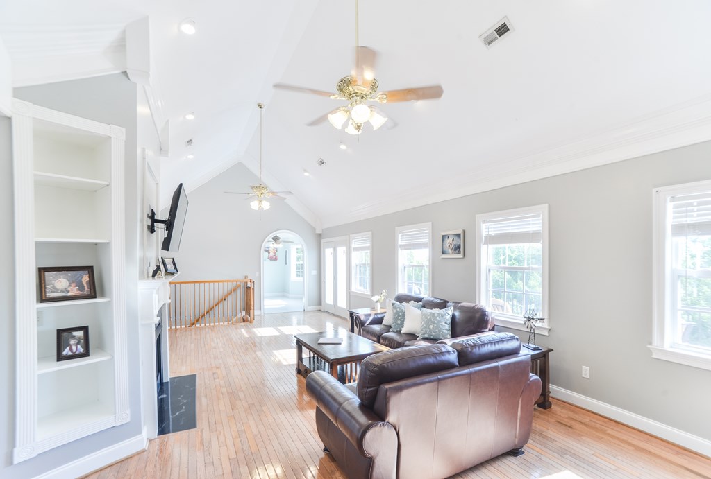 383 Castle Road Dalton, GA 30720 - Photo 15 of 68 Gallery Image 15