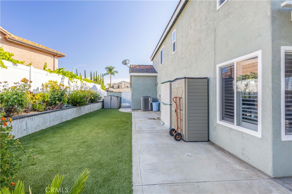 31858 Valone Court Temecula, CA 92591 - Photo 36 of 45 a view of a house with backyard and garden