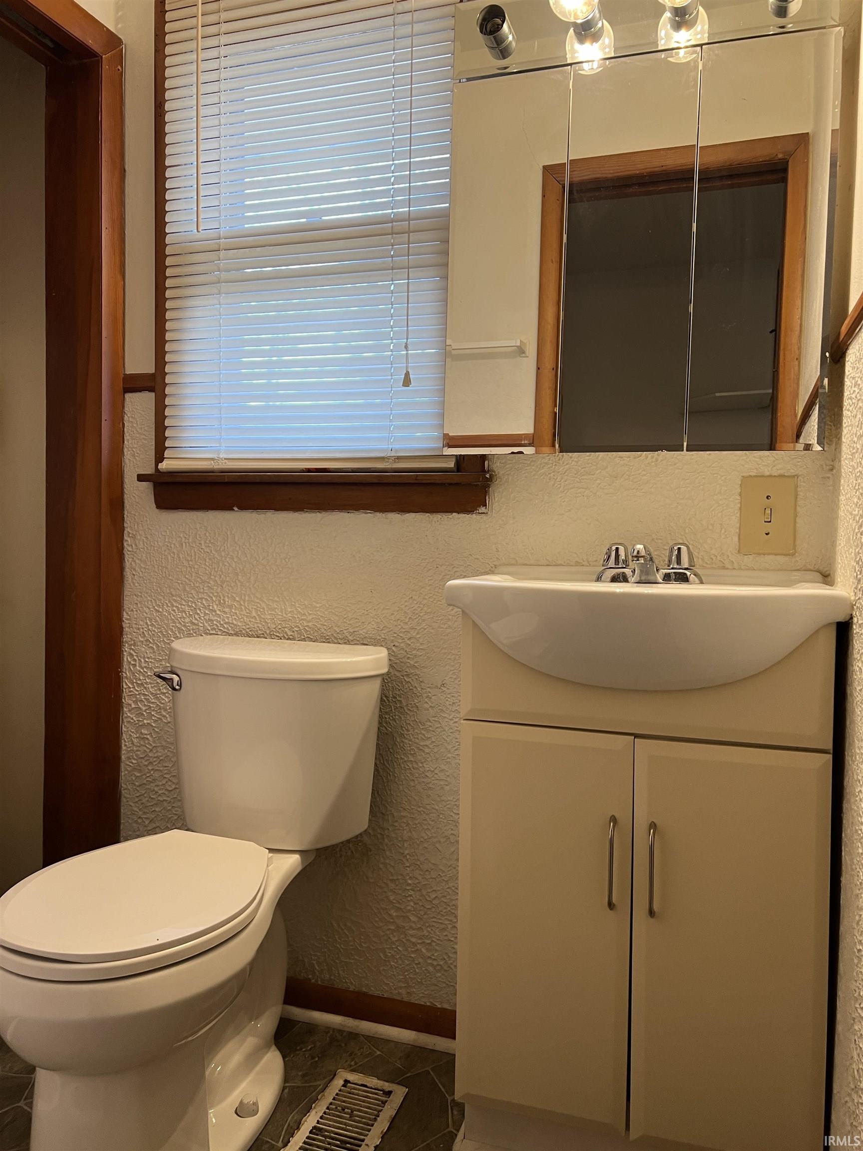 2620 Albright Road Kokomo, IN 46902 - Photo 11 of 14 Gallery Image 11