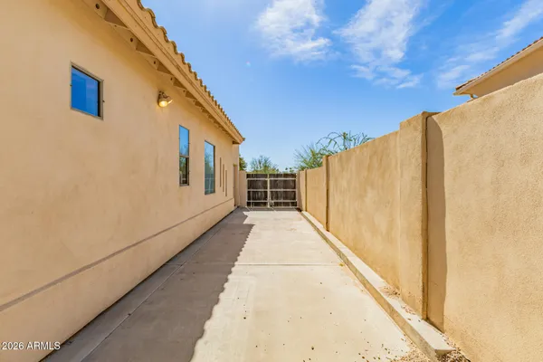 $1,475,000 | 3342 East Suncrest Court, Phoenix, AZ 85044