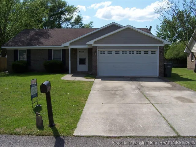 $221,500 | 2906 Kingfisher Drive, Fayetteville, NC 28306