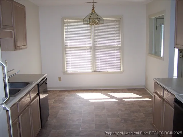 $221,500 | 2906 Kingfisher Drive, Fayetteville, NC 28306