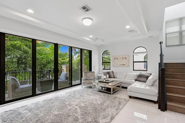 $4,999 | 614 Windward Circle, Boynton Beach, FL 33435