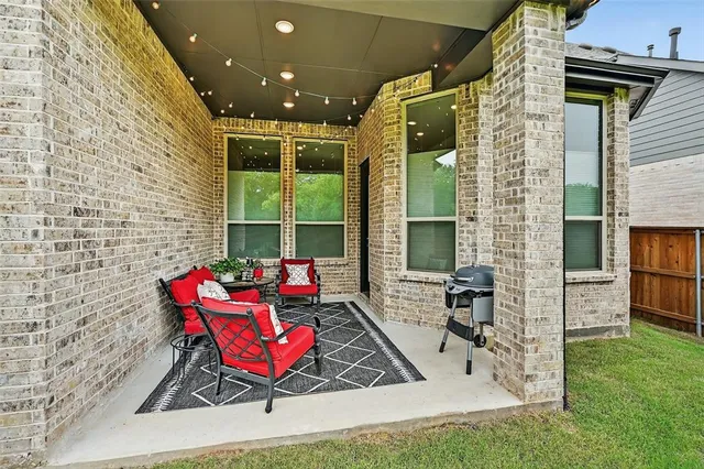 $449,850 | 5061 Westhaven Circle, Denison, TX 75020