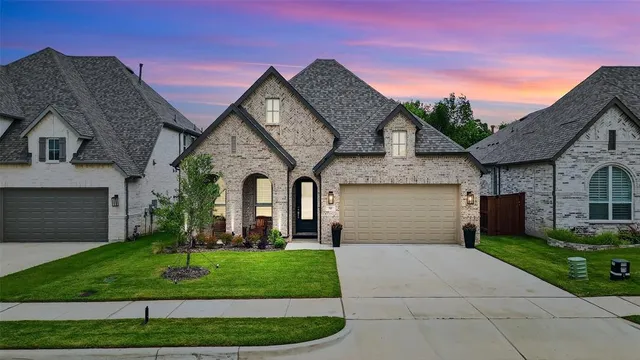 $449,850 | 5061 Westhaven Circle, Denison, TX 75020