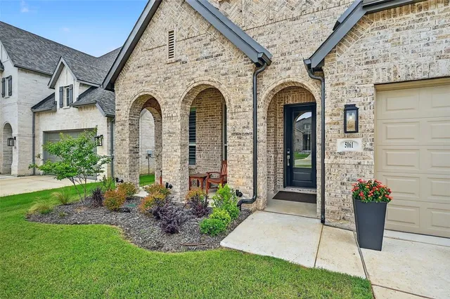 $449,850 | 5061 Westhaven Circle, Denison, TX 75020