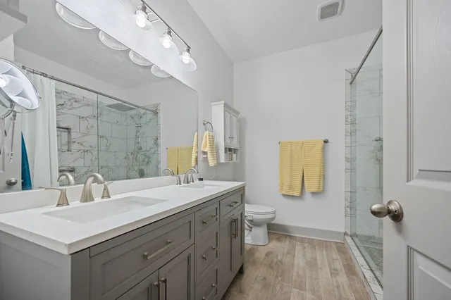 $470,000 | 818 Frasier Lane, Pineville, SC 29468