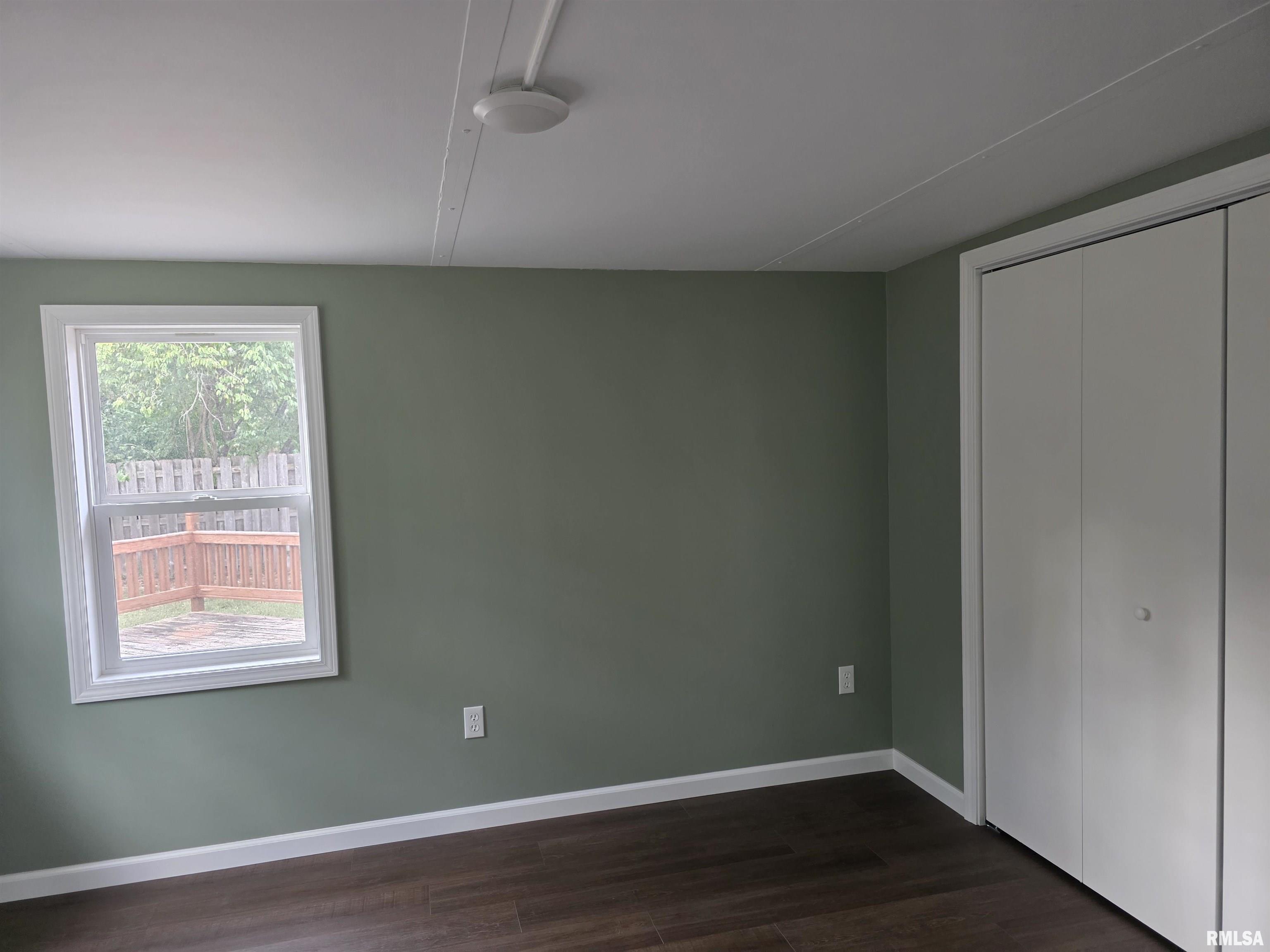 32 Circle Drive Centralia, IL 62801 - Photo 11 of 26